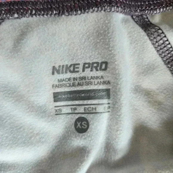 Nike Pro Aztec Hyperwarm purple half zip long sleeve sz XS - Picture 3 of 9